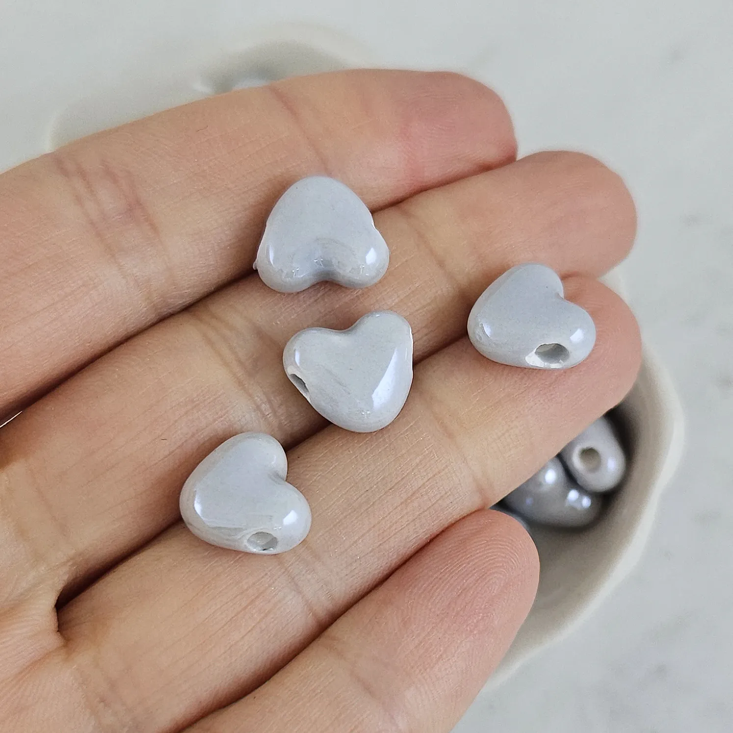 1 шт. Бусина Сердце ок. 11.6х10х6 мм серый, керамика (10276-11-С) купить с доставкой по России | Интернет-магазин Viva Beads