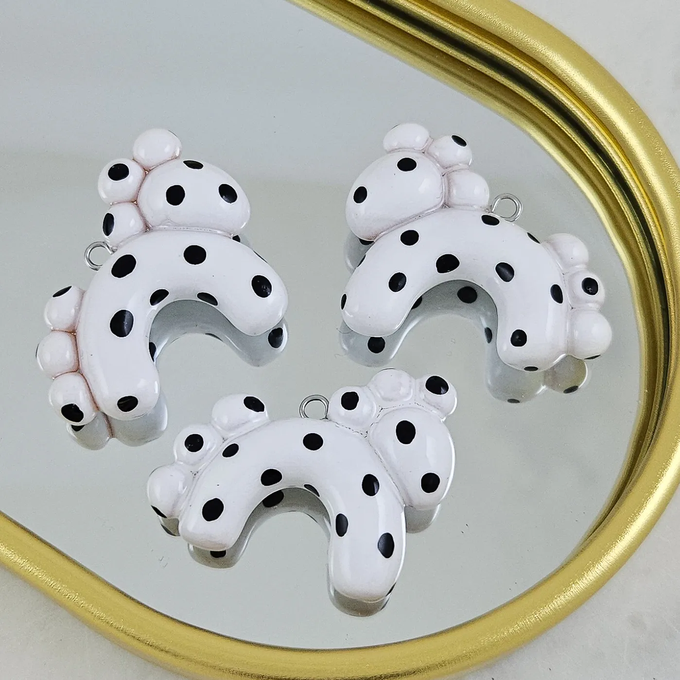 Подвеска Лошадка ручной работы ок. 29x27 мм, белый в черный горошек (10280-Б) купить с доставкой по России | Интернет-магазин Viva Beads