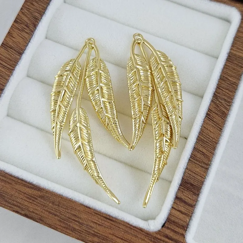 Подвеска Веточка 55х17 мм, позолота 14К (10286-З) купить с доставкой по России | Интернет-магазин Viva Beads