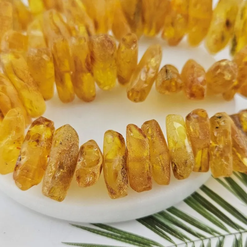 1 шт. Бусины из натурального нешлифованного янтаря кусочки 18-22х6-8 мм (10014-1/бус) купить в Воронеже | Заказать в интернет-магазине Viva Beads
