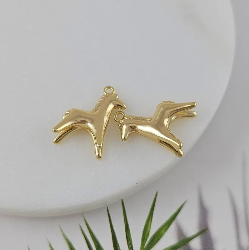 Подвеска Лошадь 18.2x13х6.6 мм позолота 14К (9950-З) Подвеска Лошадь 18.2x13х6.6 мм позолота 14К (9950-З)