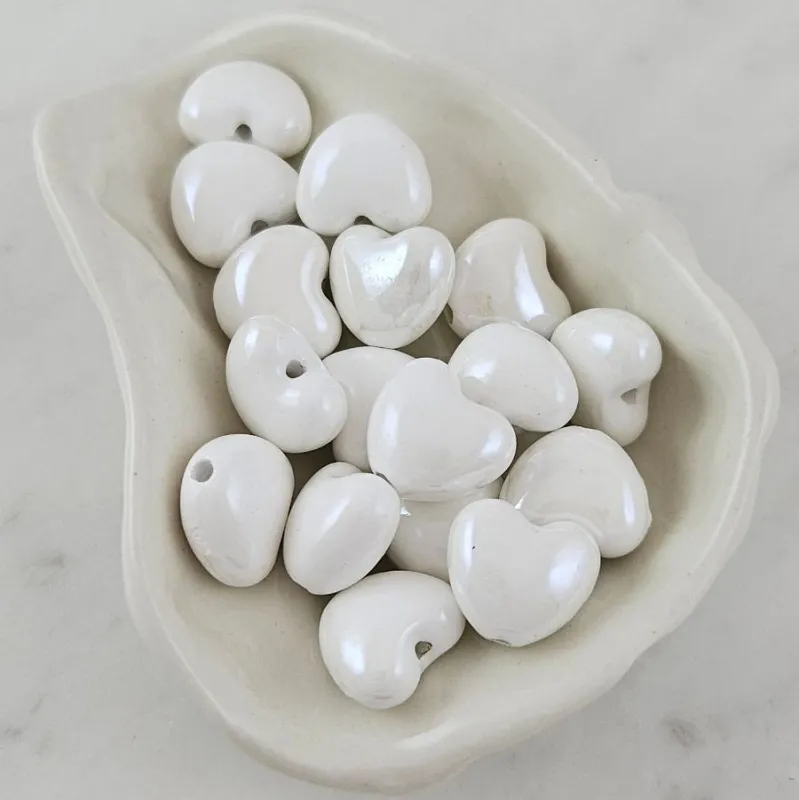 1 шт. Бусина Сердце ок. 14 мм белый, керамика (6436-14-Б) купить с доставкой по России | Интернет-магазин Viva Beads