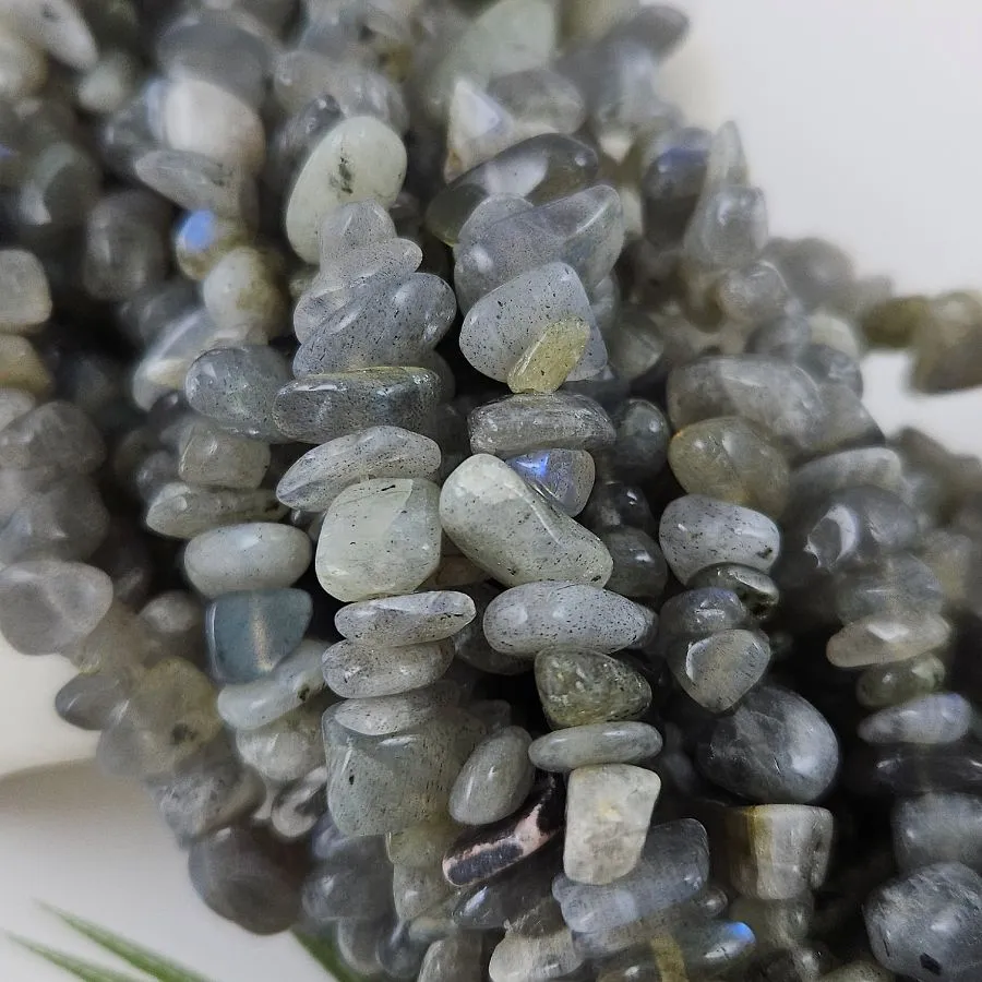 Нить 39 см Лабрадорит натуральный 5-8 мм крошка (6880) купить в Воронеже | Заказать в интернет-магазине Viva Beads
