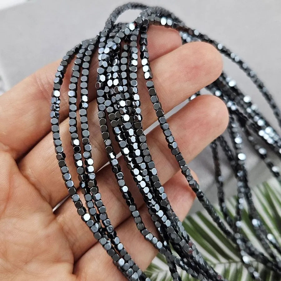 Нить 39 см Гематит 1.8-2 мм граненый куб цвет черный (6999-Ч) купить в Воронеже | Заказать в интернет-магазине Viva Beads
