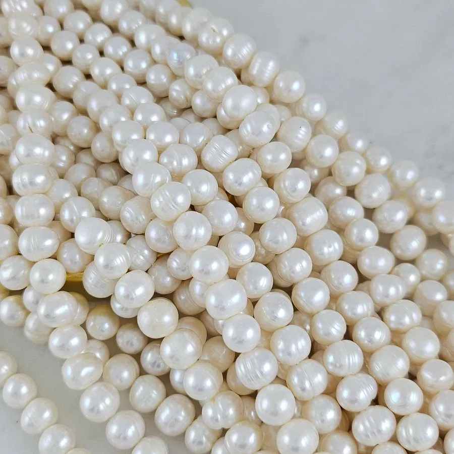 Жемчуг речной натуральный 7.5-9 мм, форма картофель, А+, белый (8102) купить с доставкой по России | Интернет-магазин Viva Beads
