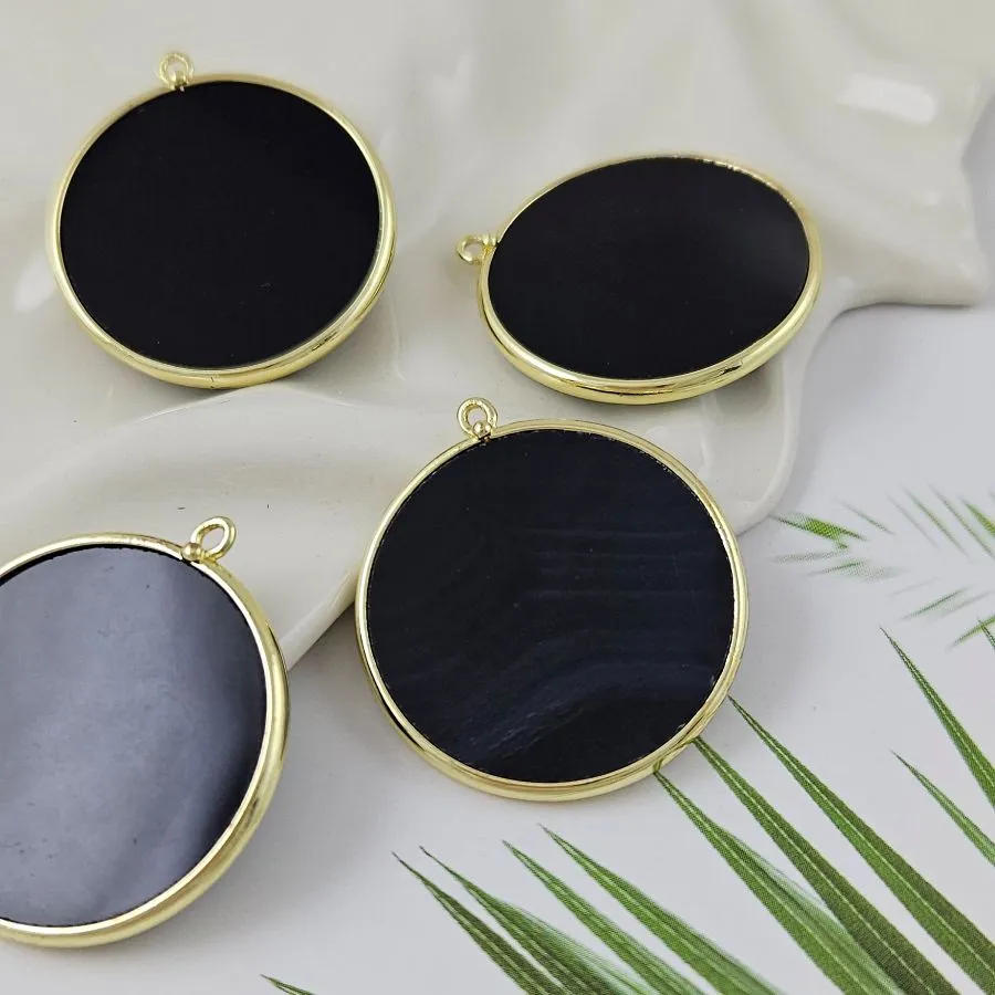 Подвеска круглая 33.6х30.3 мм черный агат, позолота 14К (9999-З) купить в Воронеже | Заказать в интернет-магазине Viva Beads
