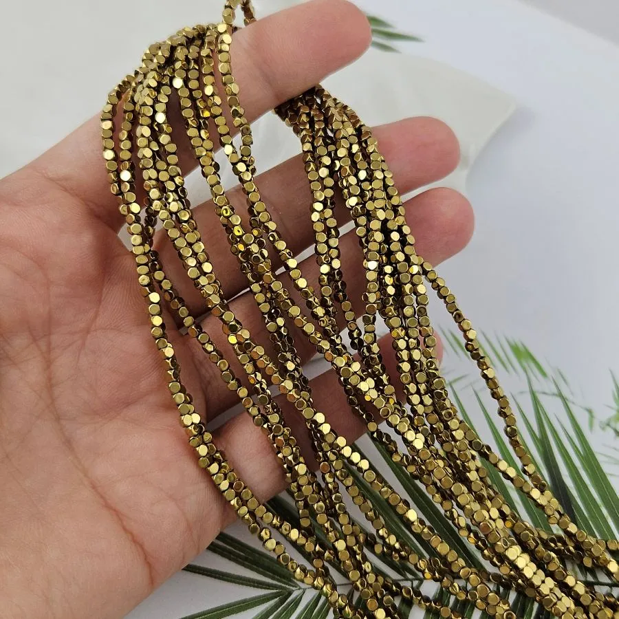 Нить 40 см Гематит, гематин 2 мм граненый куб, цвет античное золото (6999-АЗ) купить в Воронеже | Заказать в интернет-магазине Viva Beads
