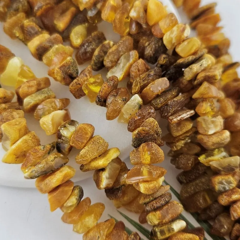 21 см Бусины из натурального нешлифованного янтаря чипсы 8-12х2.5-5 мм (10016) купить в Воронеже | Заказать в интернет-магазине Viva Beads
