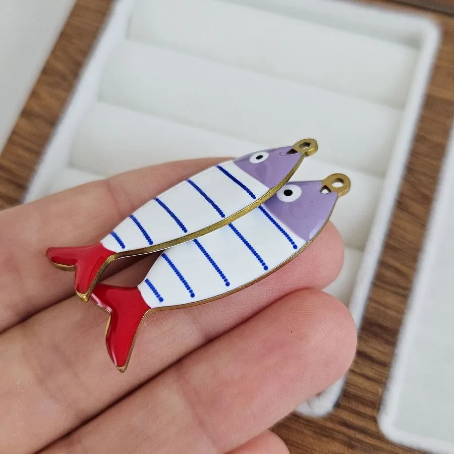 Подвеска Рыба 40х13.8х2.8 мм с эмалью, сталь в позолоте 18К (1051-СИН) купить с доставкой по России | Интернет-магазин Viva Beads