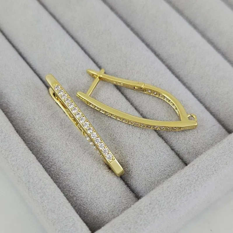 Швензы с английским замком удлиненные 32.5х2.3 мм с фианитами, позолота 14К (10205-З) швензы для серег купить с доставкой по России | Интернет-магазин Viva Beads