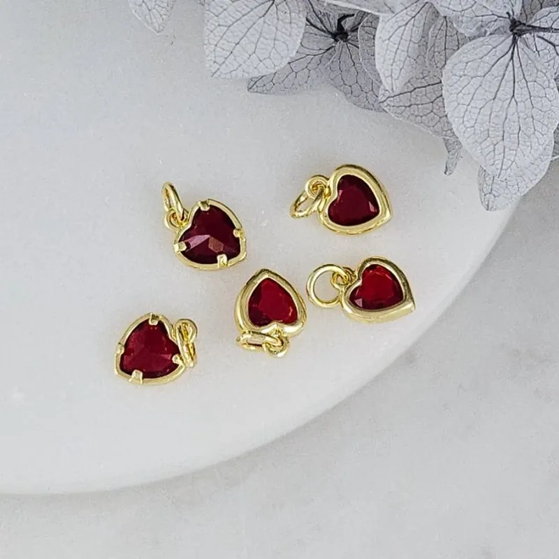 Подвеска Сердце с фианитом 6х8 мм красный, позолота 14К (8030-ЗКРАС) купить с доставкой по России | Интернет-магазин Viva Beads