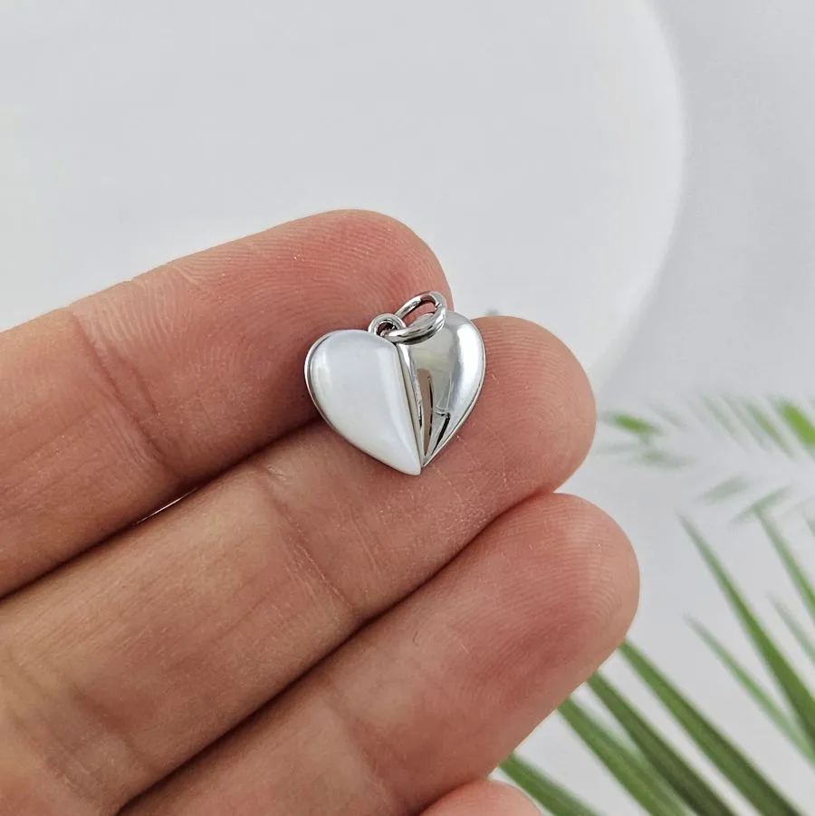 Подвеска Сердце 11х12.5 мм с перламутром, родиевое покрытие (10023-Р)