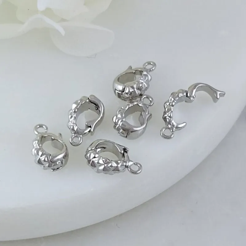 Бейл разъемный с текстурой 10х3.7x6 мм, внутренний размер 4.7х3.2 мм, родиевое покрытие (10214-Р) купить с доставкой по России | Интернет-магазин Viva Beads