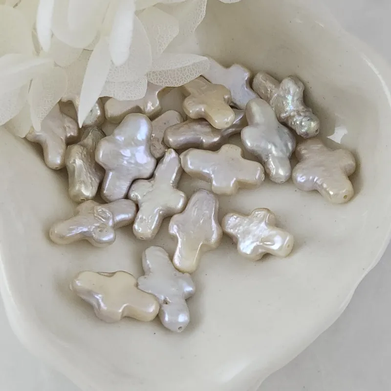 1 шт. Жемчуг речной барокко 9-10х14-15 мм форма креста белый А+ (4337) купить с доставкой по России | Интернет-магазин Viva Beads