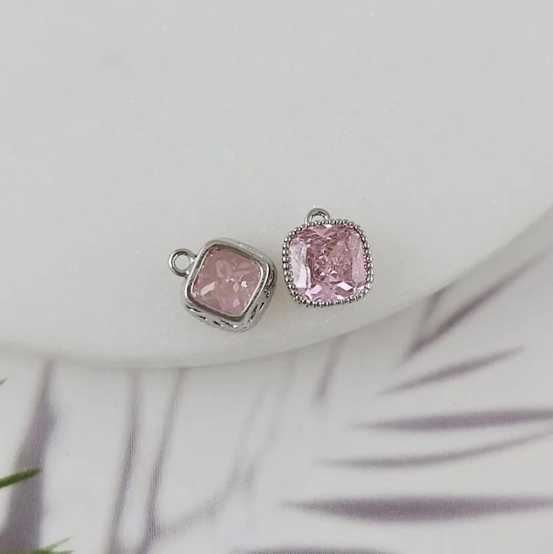 Подвеска с фианитом 8.3х7х4.1 мм розовый, родиевое покрытие (7313-7-РР)