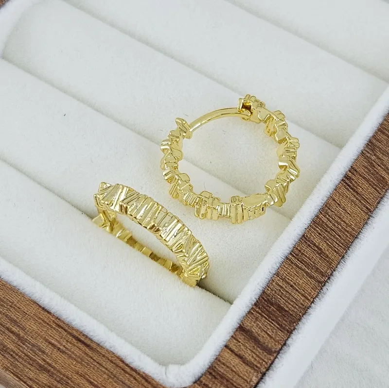 Швензы кольца, бублики, конго 20х3.8 мм фактурные, позолота 14К (10240-З) купить с доставкой по России | Интернет-магазин Viva Beads