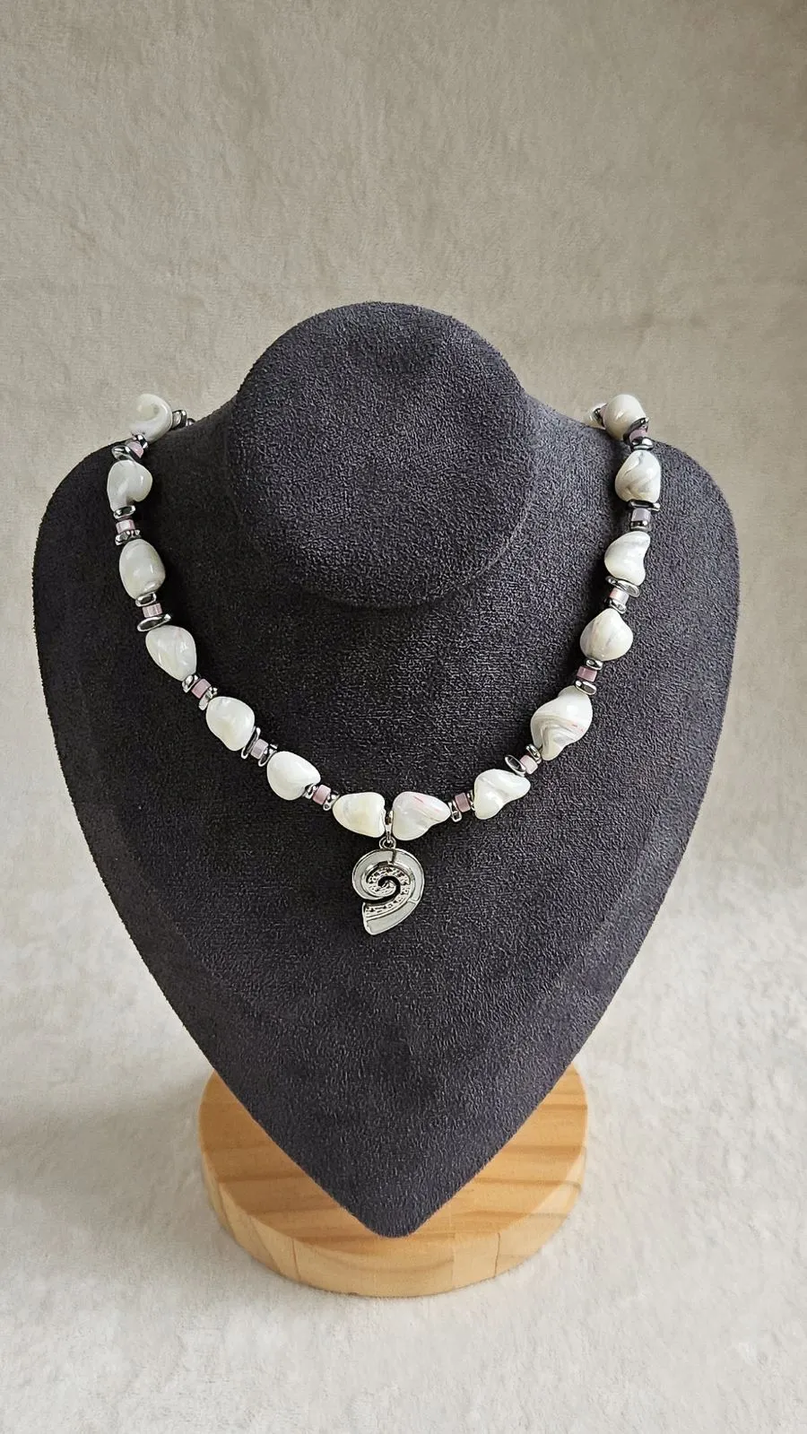 Комплект украшений из перламутра в морском стиле - набор материалов для самостоятельной сборки (НАБОР-85)