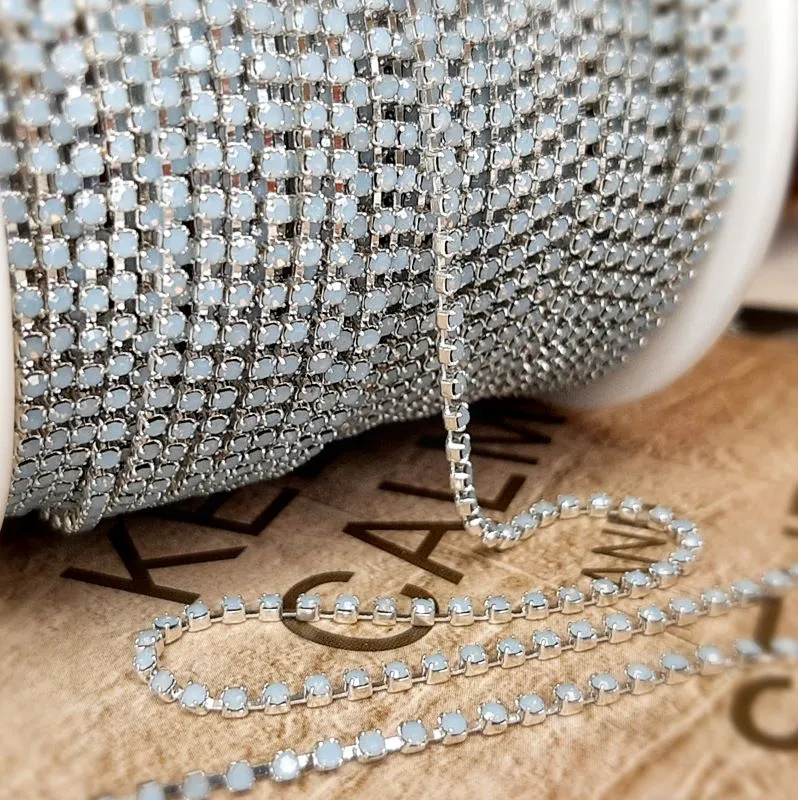 50 см Стразовая цепь SS 4.5 1.7 мм опал голубой (4268) купить с доставкой по России | Интернет-магазин Viva Beads