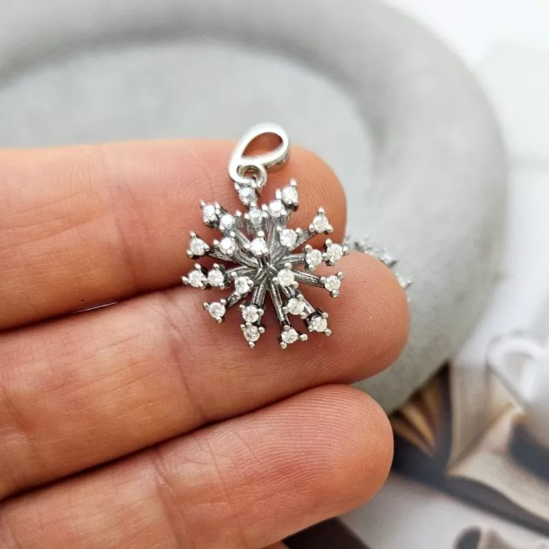 Подвеска Одуванчик с фианитами 17.5x16x7.8 мм родиевое покрытие (9176-Р) купить с доставкой по России | Интернет-магазин Viva Beads