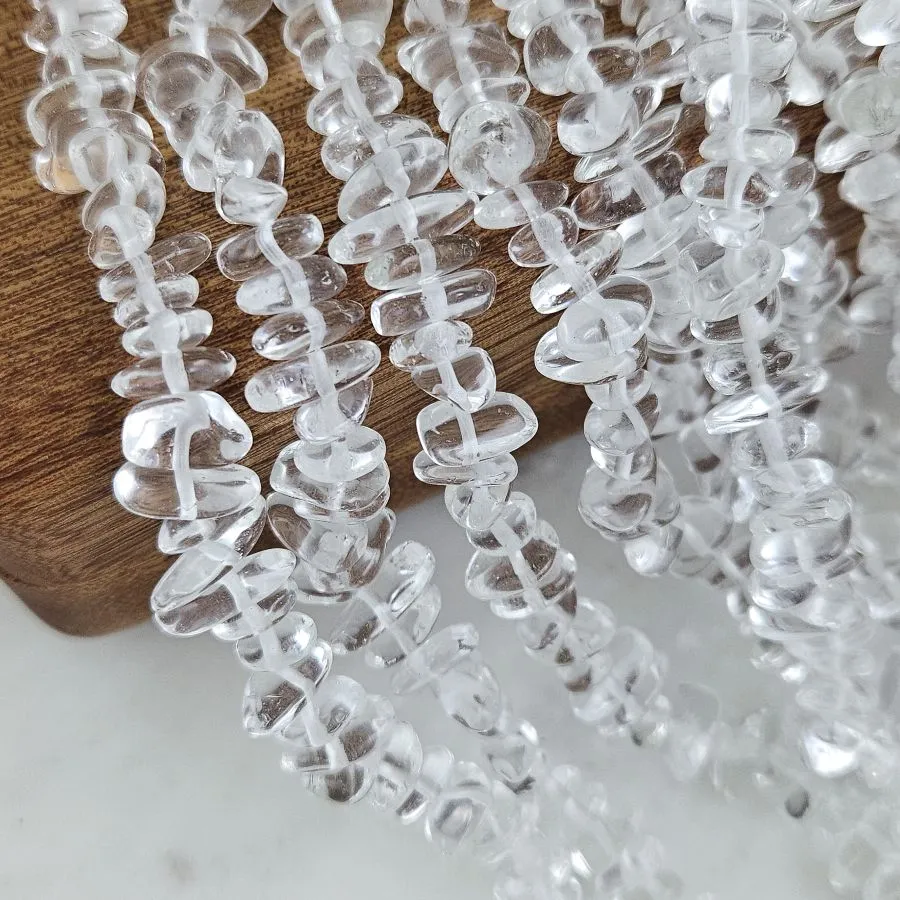 Нить 40 см Горный хрусталь натуральный 5-9 мм, бусины каменная крошка (8915) для бижутерии купить с доставкой по России | Интернет‑магазин Viva Beads
