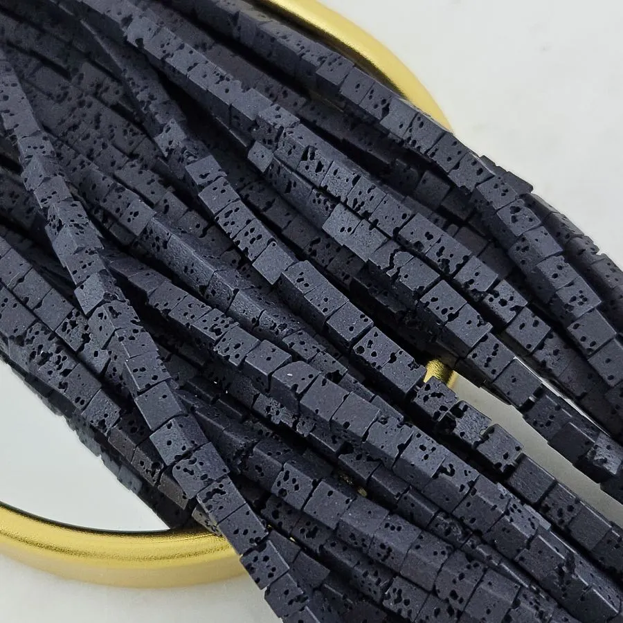 Нить 18 см Лава натуральная ок. 4 мм, бусины куб, черный (4559-4) для бижутерии купить с доставкой по России | Интернет‑магазин Viva Beads
