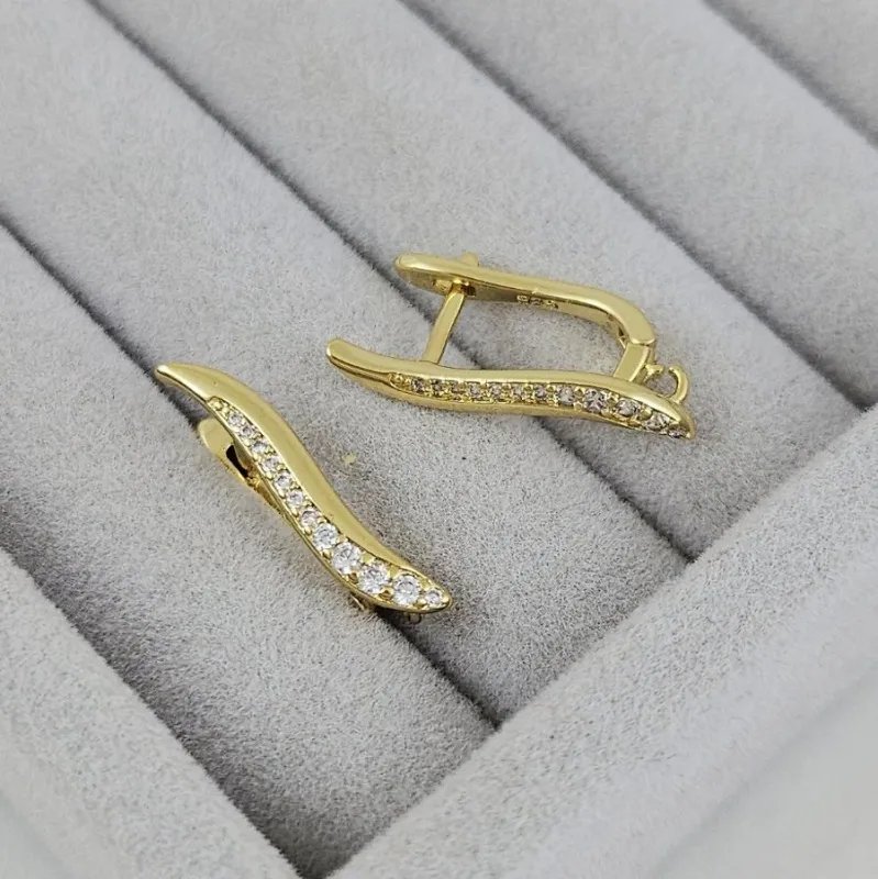 Швензы с английским замком 21.8х3.9 мм с фианитами, позолота 14К (10204-З) швензы для серег купить с доставкой по России | Интернет-магазин Viva Beads