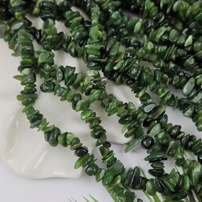 Нить 39 см Нефрит байкальский 5-8 мм крошка (9995) купить в Воронеже | Заказать в интернет-магазине Viva Beads
