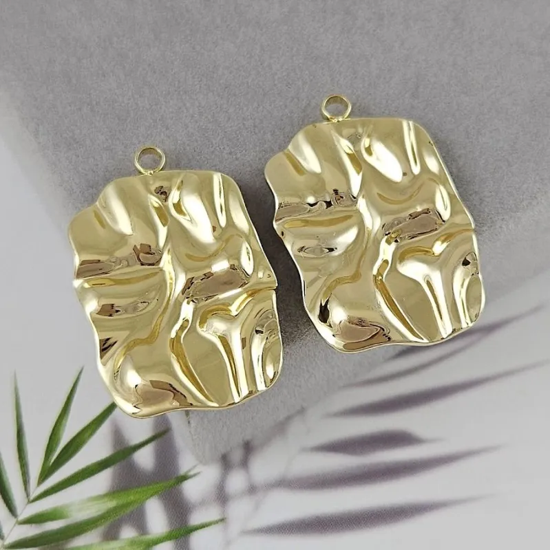 Подвеска мятый металл 35.4х22.6 мм, позолота 14К (9968-З)