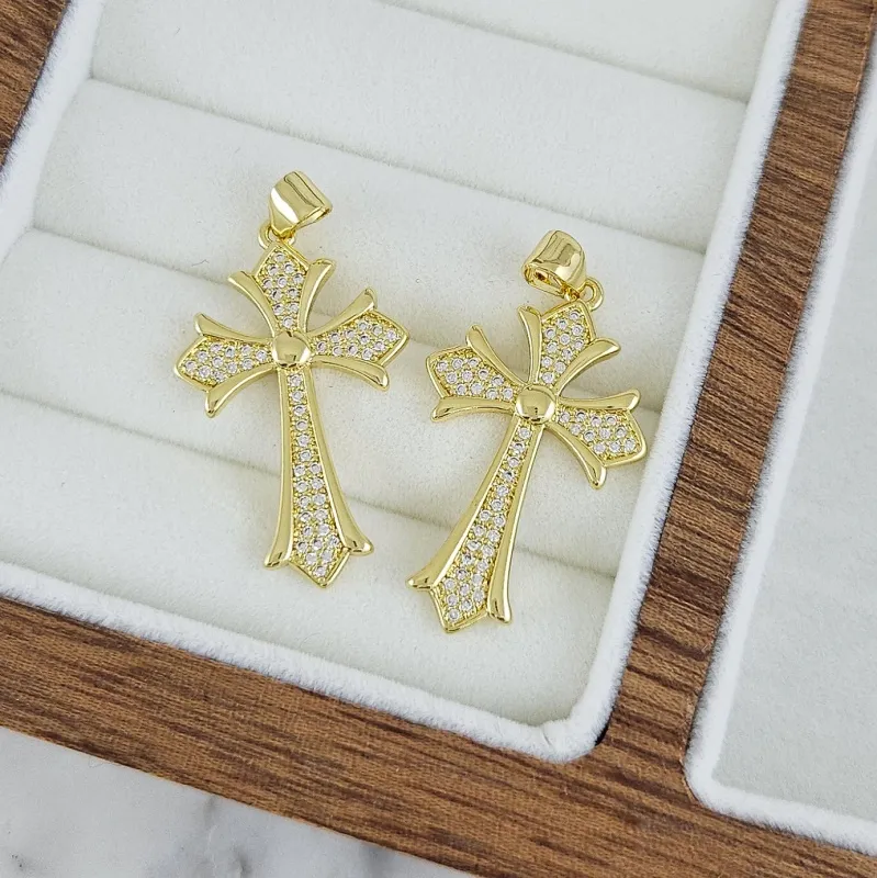 Подвеска Крест с фианитами 31х19 мм, позолота 14К (10248-З) купить с доставкой по России | Интернет-магазин Viva Beads