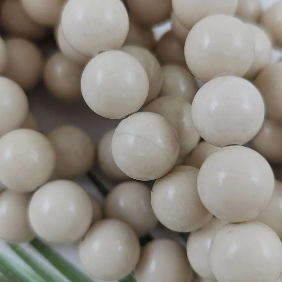 Нить 18 см Говлит натуральный ок. 10.5 мм, бусина гладкий шар (9996-10) купить в Воронеже | Заказать в интернет-магазине Viva Beads
