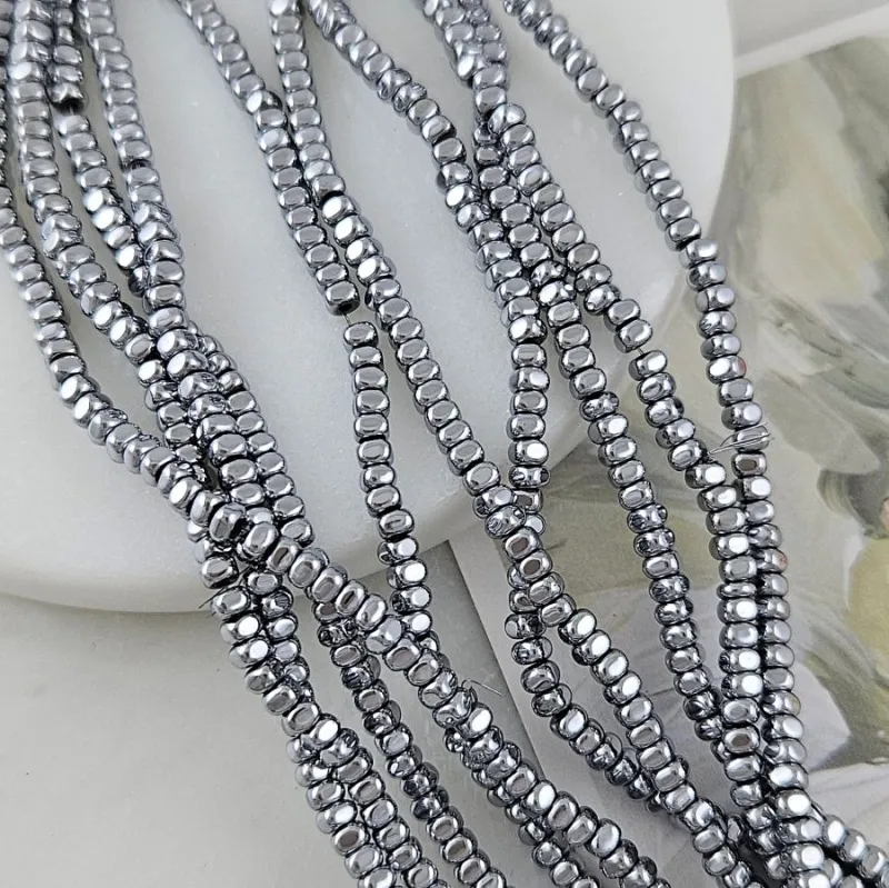 Нить 39 см Гематит, гематин ок. 3х3х2 мм квадратная бусина цвет платина (10157)	 для бижутерии купить с доставкой по России | Интернет‑магазин Viva Beads
