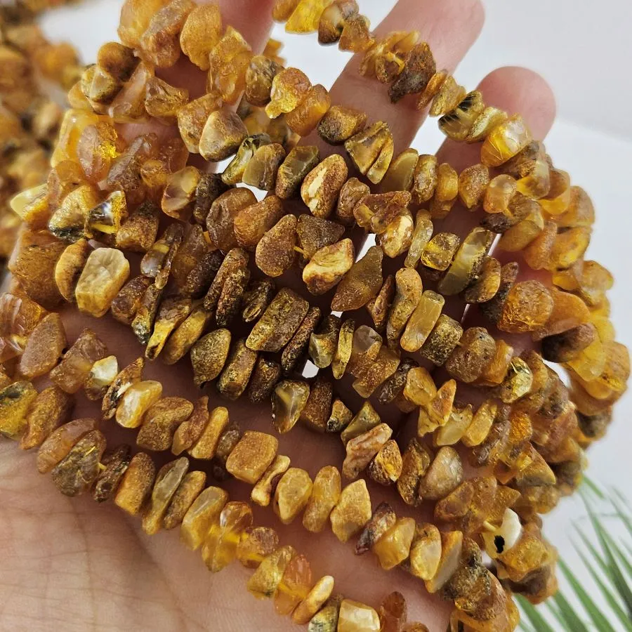 21 см Бусины из натурального нешлифованного янтаря чипсы 8-12х2.5-5 мм (10016) купить в Воронеже | Заказать в интернет-магазине Viva Beads
