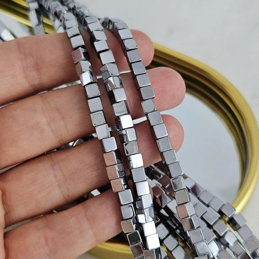 Нить 40 см Гематит, гематин 4 мм куб, цвет платина (7977-П) для бижутерии купить с доставкой по России | Интернет‑магазин Viva Beads
