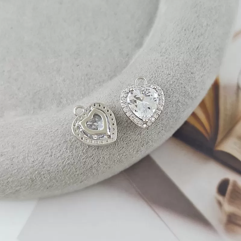 Подвеска Сердце с фианитами 12x10 мм родиевое покрытие (9227-Р) купить с доставкой по России | Интернет-магазин Viva Beads