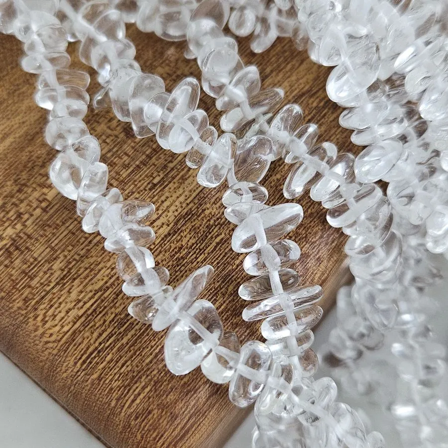 Нить 40 см Горный хрусталь натуральный 5-9 мм, бусины каменная крошка (8915) для бижутерии купить с доставкой по России | Интернет‑магазин Viva Beads
