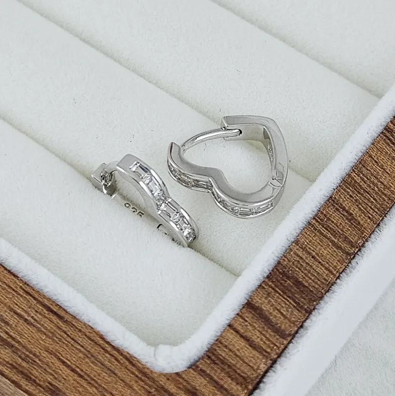 Швензы кольца, бублики, конго 13.6х13.4х2.6 мм Сердце с фианитами, родиевое покрытие (10239-Р) купить с доставкой по России | Интернет-магазин Viva Beads