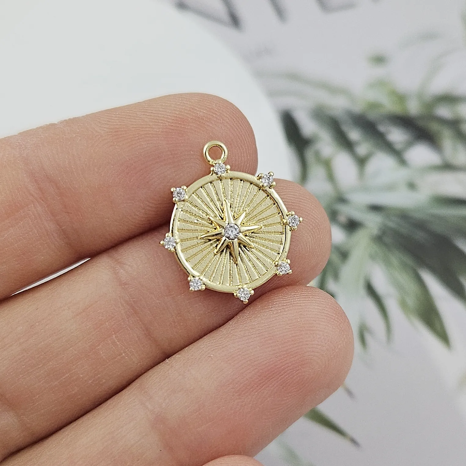 Подвеска круглая со Звездой 17.8х15.6 мм с фианитами, позолота 14К (9983-З)