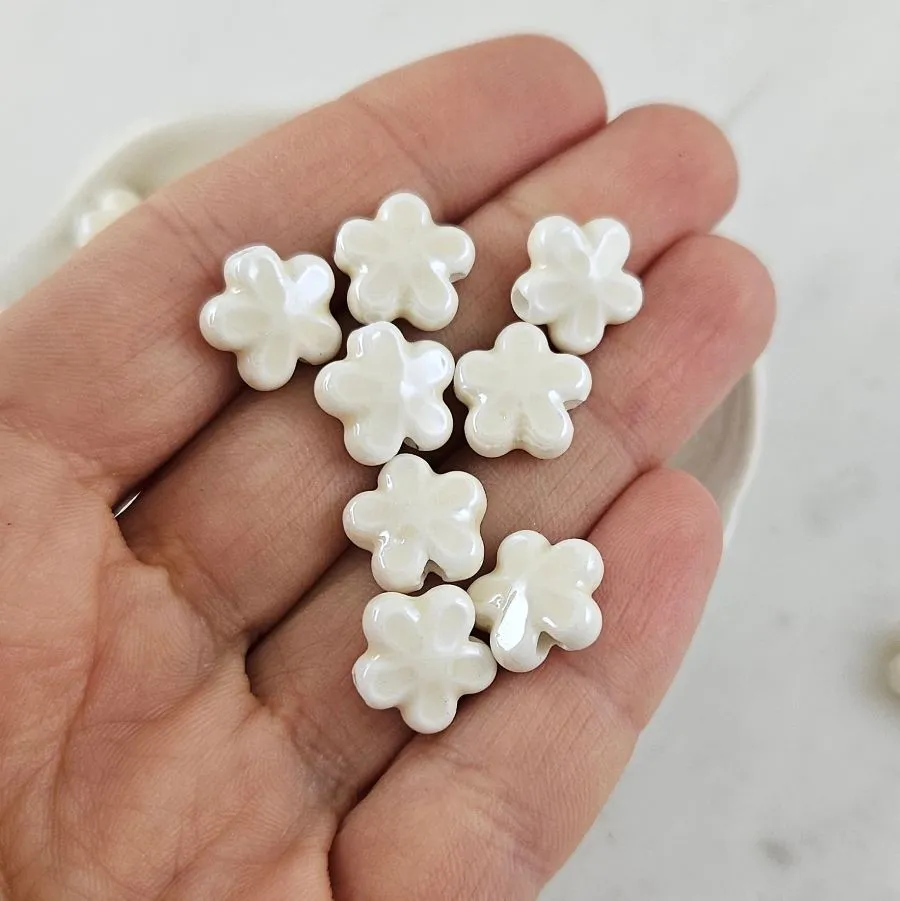 1 шт. Бусина Цветок 11х12 мм молочный, керамика (6478-11-МОЛ) купить с доставкой по России | Интернет-магазин Viva Beads