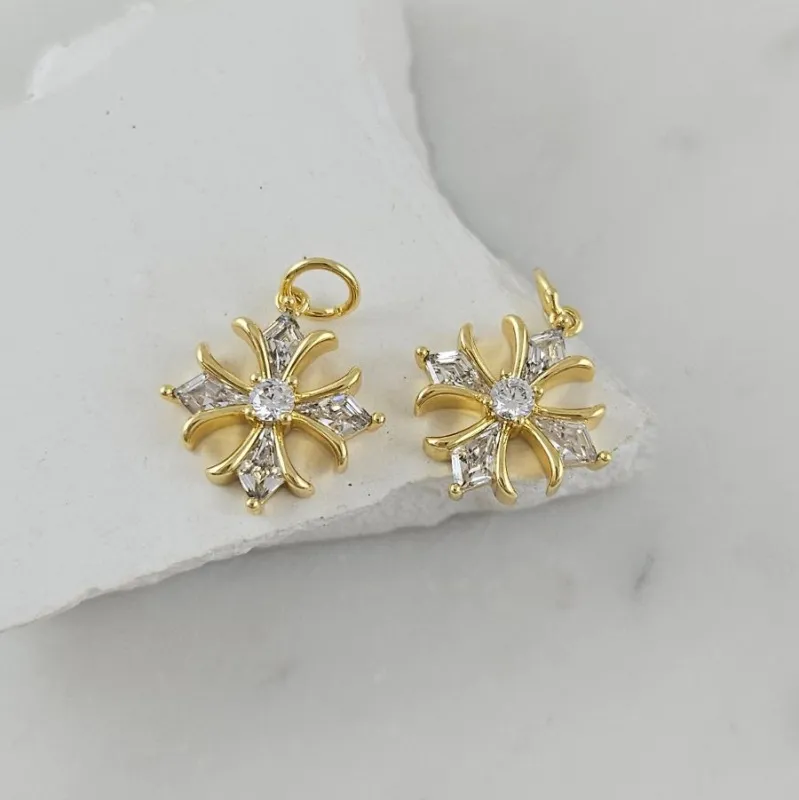 Подвеска Крест с фианитами 15.3x14.2 мм, позолота 14К (10117-З) купить с доставкой по России | Интернет-магазин Viva Beads