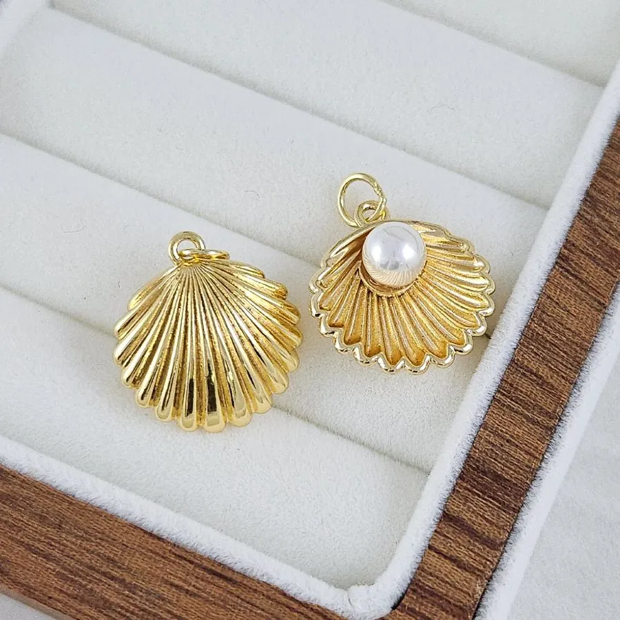 Подвеска кулон Ракушка 18x17 мм с жемчужиной, позолота 14К (10282-З) купить с доставкой по России | Интернет-магазин Viva Beads