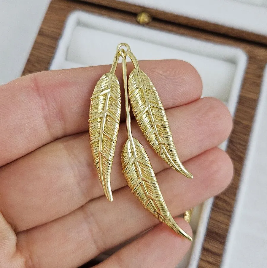 Подвеска Веточка 55х17 мм, позолота 14К (10286-З) купить с доставкой по России | Интернет-магазин Viva Beads