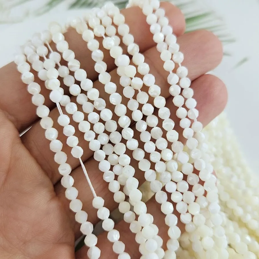 Нить 19 см Перламутр натуральный ок. 3-3.5 мм граненые бусины (6650-3) для бижутерии купить с доставкой по России | Интернет‑магазин Viva Beads
