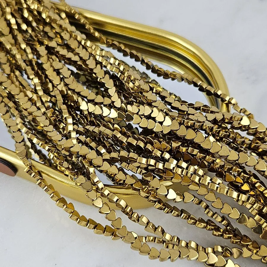 Нить 19 см Гематит, гематин 4x4x2.2 мм бусины Сердце, цвет античное золото (7895) для бижутерии купить с доставкой по России | Интернет‑магазин Viva Beads
