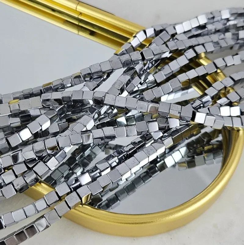 Нить 40 см Гематит, гематин 4 мм куб, цвет платина (7977-П) для бижутерии купить с доставкой по России | Интернет‑магазин Viva Beads
