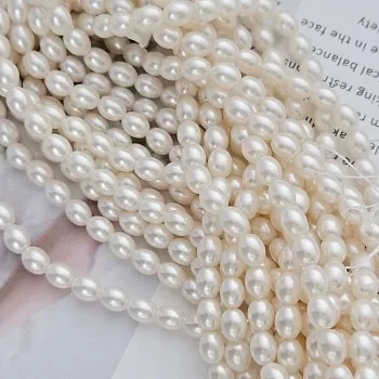 Нить 19 см Жемчуг Майорка рис ок. 6-6.3х8-8.5 мм белый (7455) купить в Воронеже | Заказать в интернет-магазине Viva Beads
