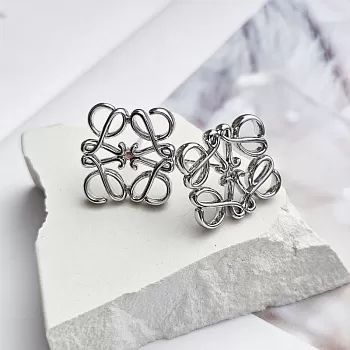 Серьги пуссеты / гвоздики / 17.5х16.4 мм родиевое покрытие (8554-Р) купить с доставкой по России | Интернет-магазин Viva Beads