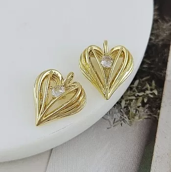 Подвеска Сердце с фианитом 17.7х15.3х5.4 мм позолота 14К (9901-З) купить с доставкой по России | Интернет-магазин Viva Beads