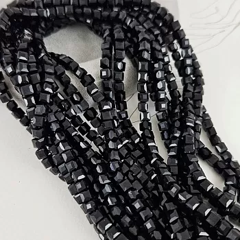 Нить 40 см Бусина граненый куб ок. 4-5 мм черный, стекло (7339-ЧЕР) купить в Воронеже | Заказать в интернет-магазине Viva Beads
