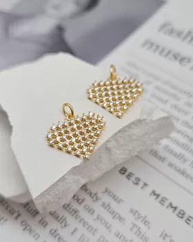 Подвеска Сердце с фианитами / цирконами 15.8x17.8 мм позолота 14к (8358-З) Подвеска Сердце с фианитами / цирконами 15.8x17.8 мм позолота 14к (8358-З)