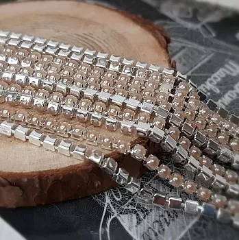 50 см Страз. цепь жемчужная 2 мм бежевый, серебро (4249)  купить с доставкой по России | Интернет-магазин Viva Beads